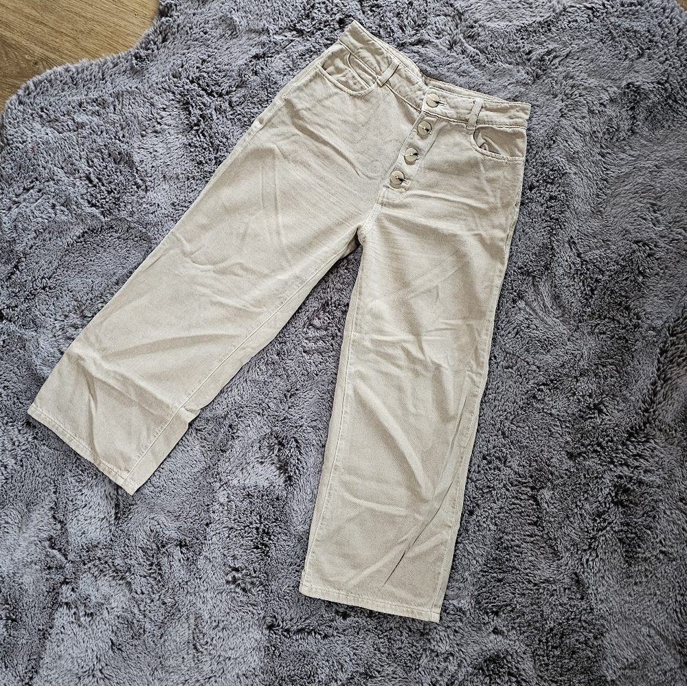 Zara Cream Colored Wide Leg Cropped Pants sz 6